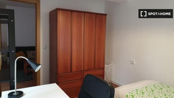 Квартира в аренду в , Oviedo photo 4