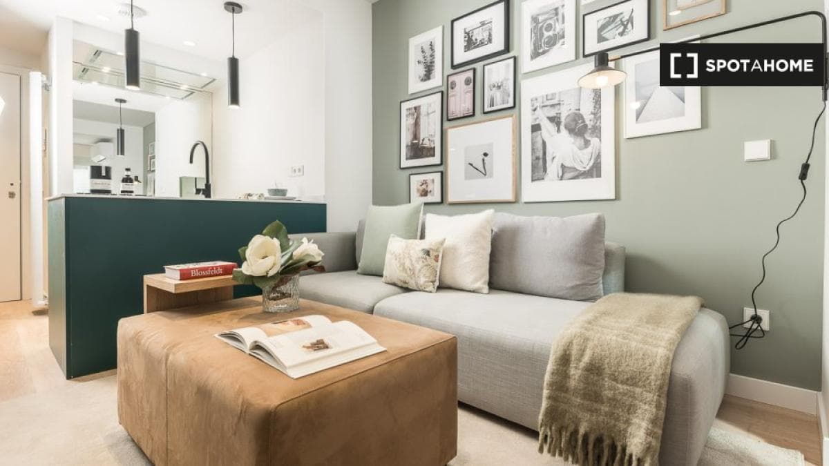 Apartment rental in , Madrid photo 2