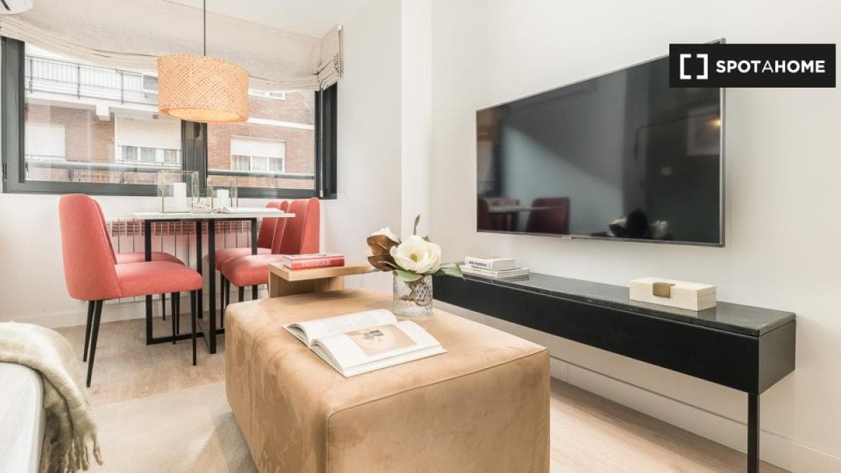 Apartment rental in , Madrid photo 4