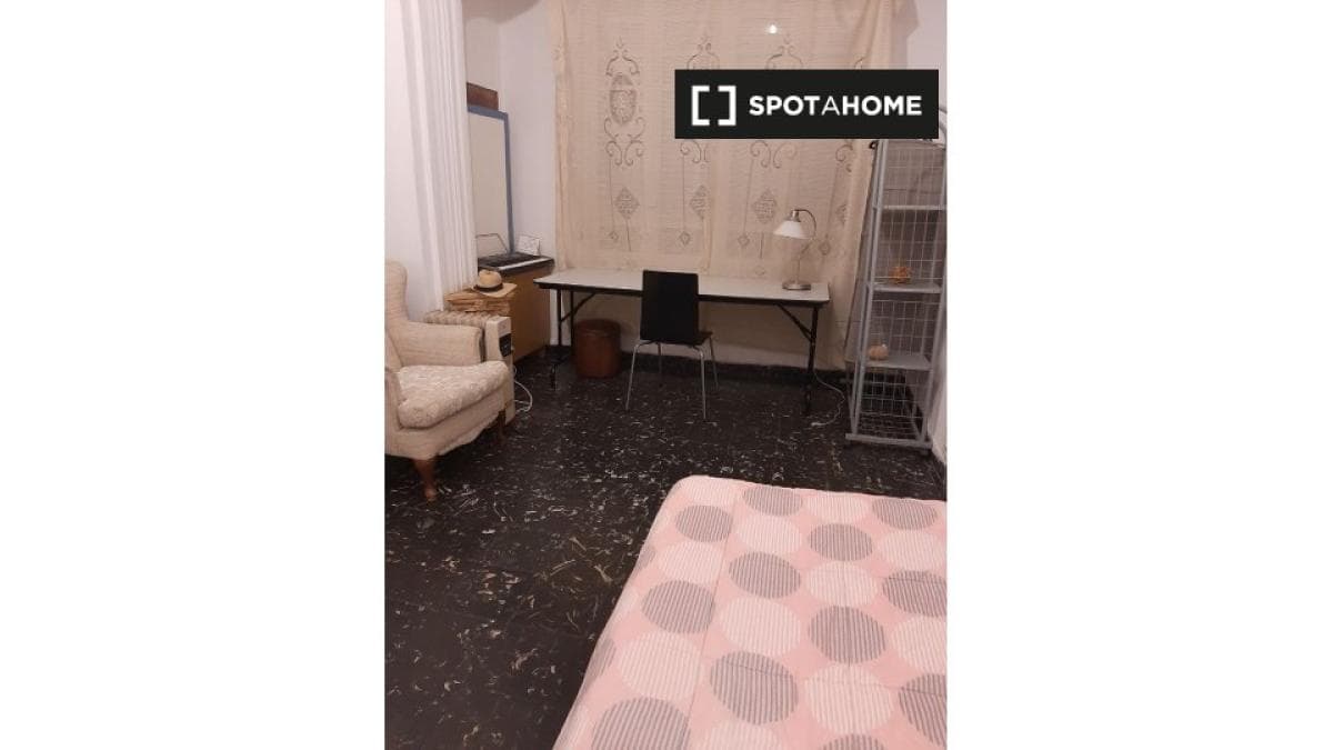 Propiedades en venta y alquiler en España photo 5
