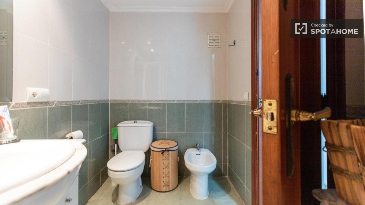 Apartment rental in , Valencia photo 5