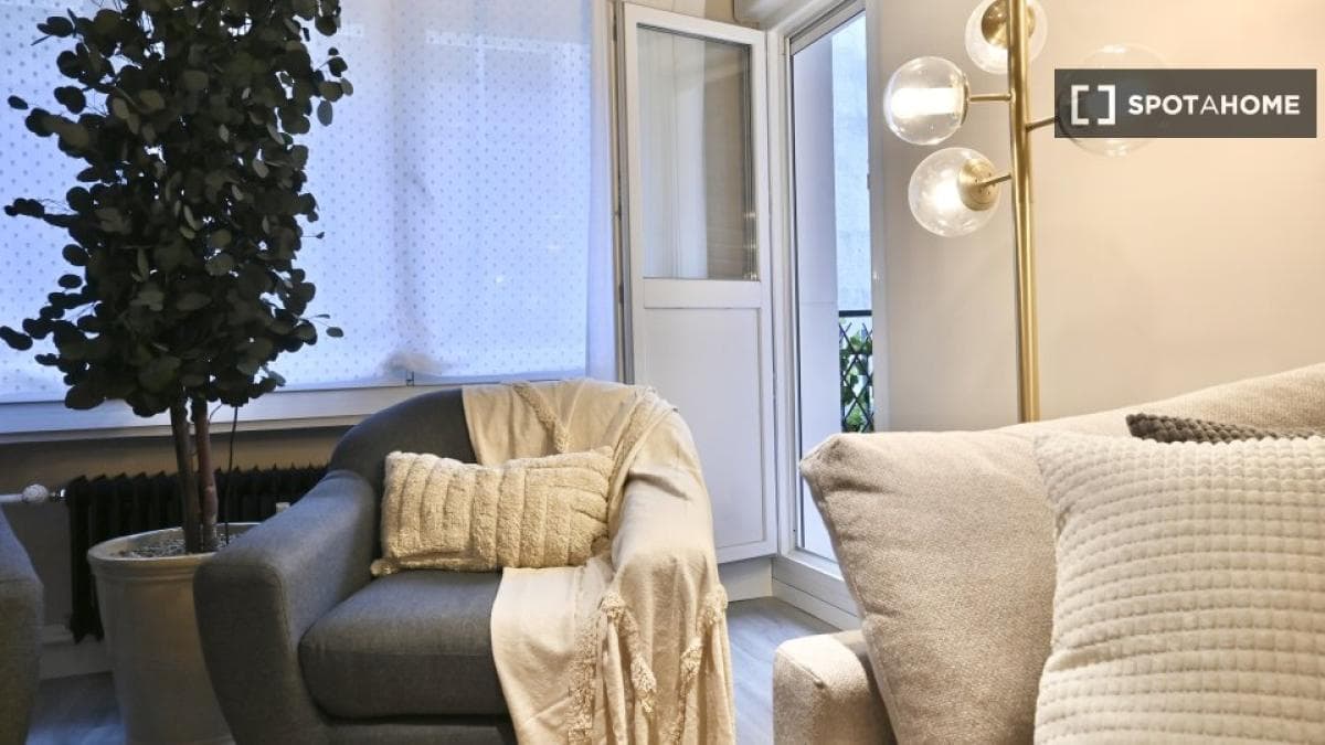 Apartment rental in , Madrid photo 3