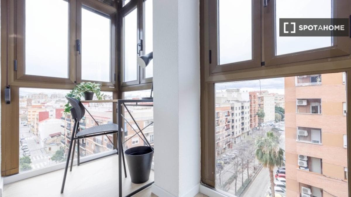 Properties for sale and rent in Spain photo 5