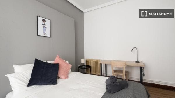 Piso en alquiler en , Madrid thumbnail 1