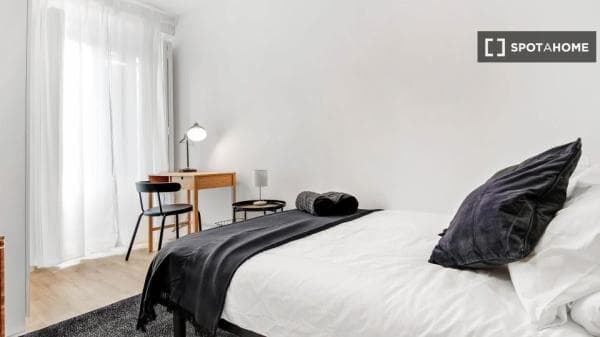 Piso en alquiler en , Madrid thumbnail 1