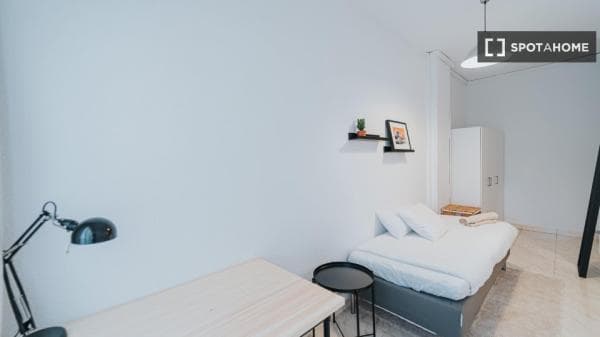 Piso en alquiler en , Madrid thumbnail 2