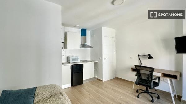 Habitación en piso compartido en Córdoba thumbnail 1