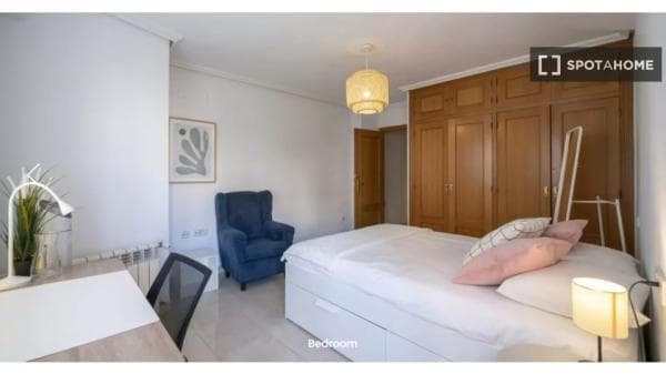 Habitación en piso compartido en valència thumbnail 1
