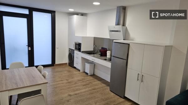 Piso en alquiler en , Santander photo 2