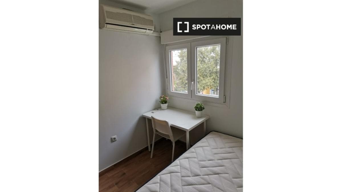 Недвижимость на продажу и в аренду в Испании photo 2