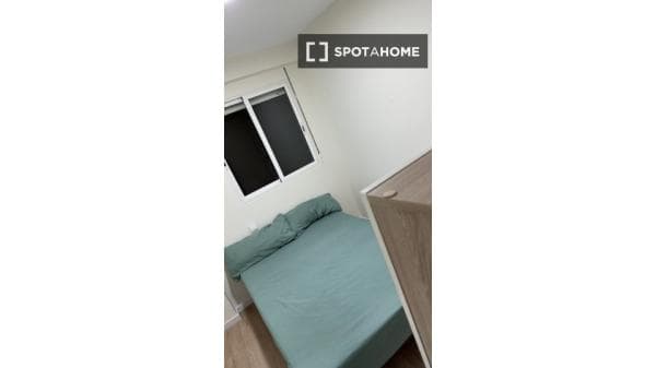 Alquiler de habitaciones en piso de 3 dormitorios en La Saidia thumbnail 1