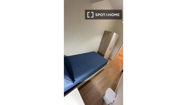 Alquiler de habitaciones en piso de 3 dormitorios en La Saidia thumbnail 1