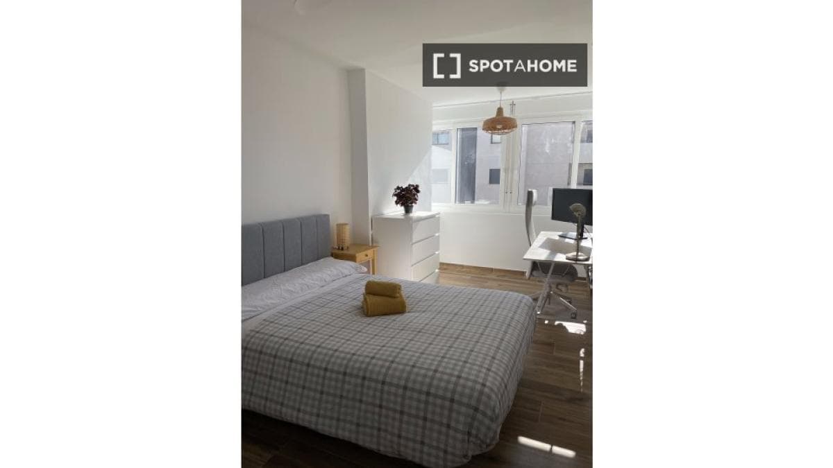 Properties for sale and rent in Spain photo 2