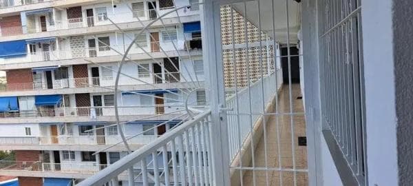 Piso en venta en Avenida Bruselas, Alicante / Alacant thumbnail 2