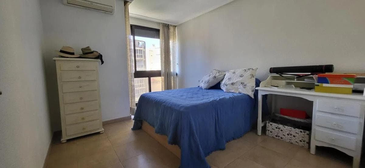Venta de piso en Plaza de San Cristóbal, Alicante / Alacant
photo 4