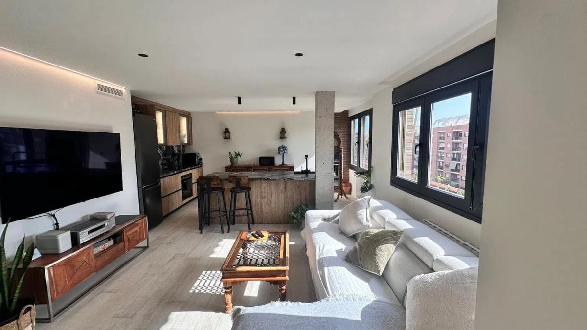 Venta de piso en Avenida Oscar Espla, 26, Alicante / Alacant
photo 3
