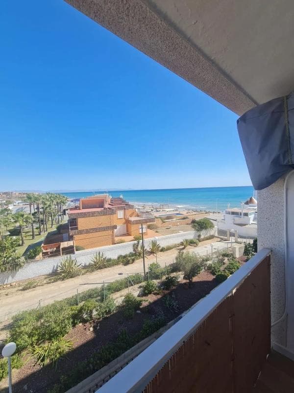 Sale of apartment in Avenida de los españoles, 1, Torrevieja
photo 5