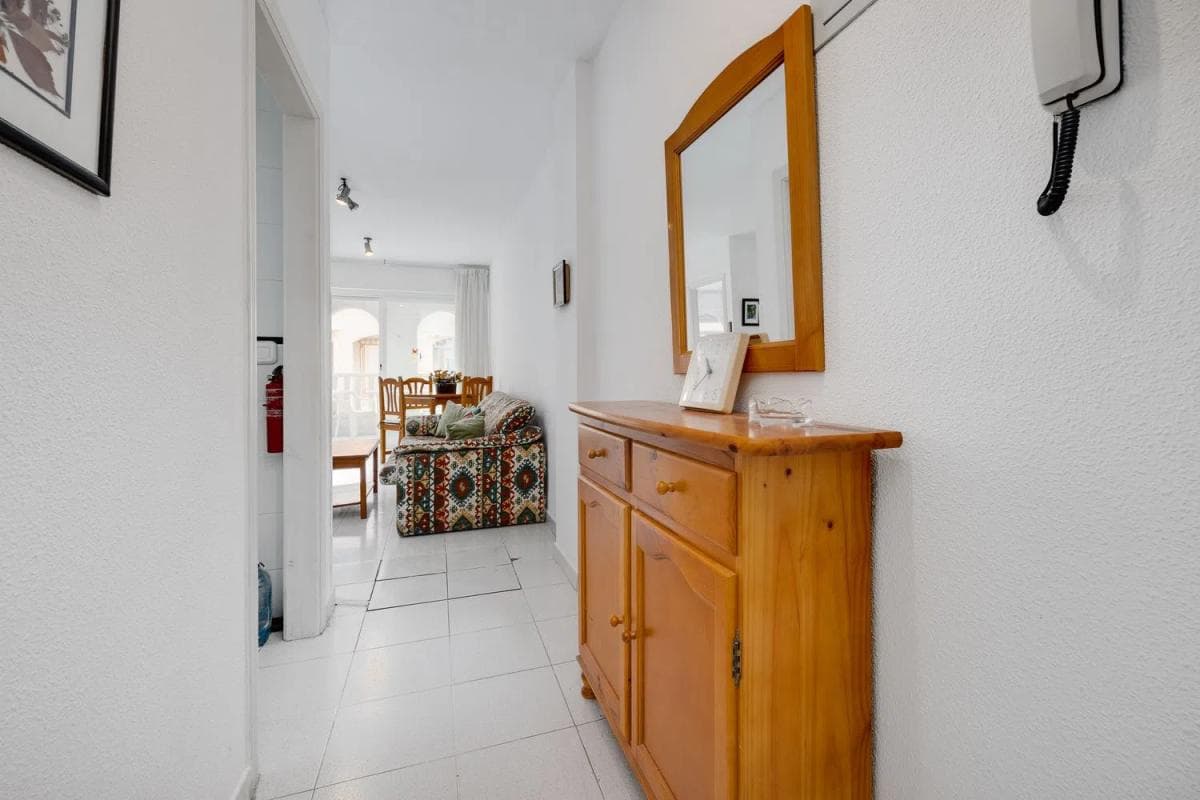 Venta de piso en Calle Beniajan, 14, Torrevieja
photo 2