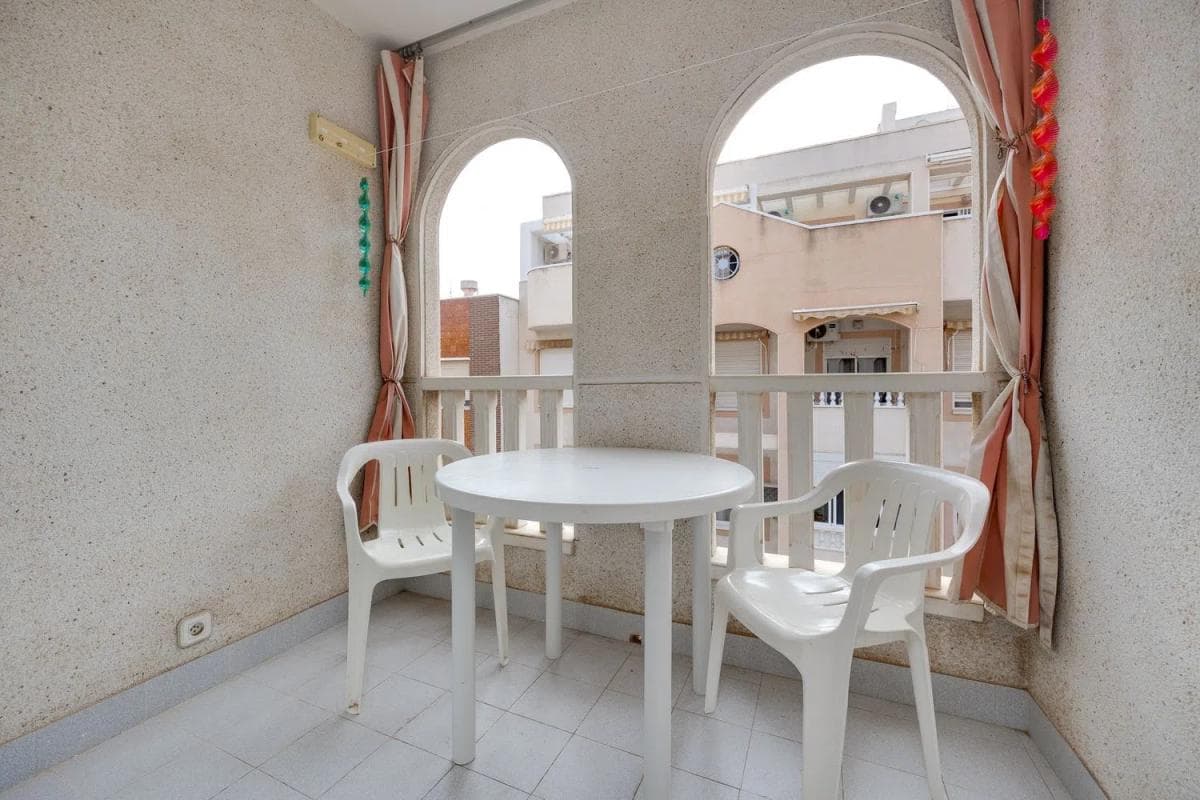 Venta de piso en Calle Beniajan, 14, Torrevieja
photo 3