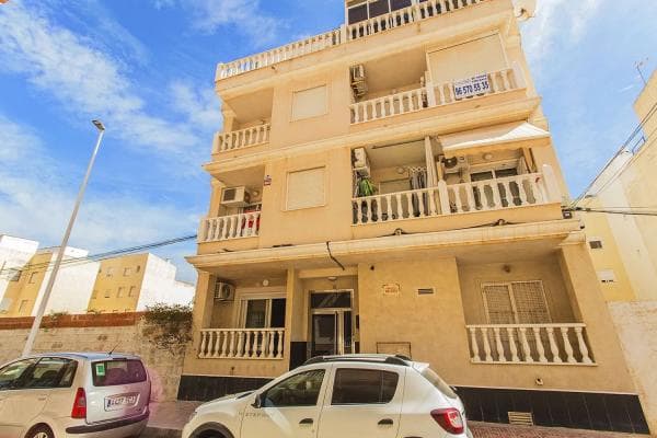Piso en venta en Barrio Gaspar Perrelló, Torrevieja photo 1