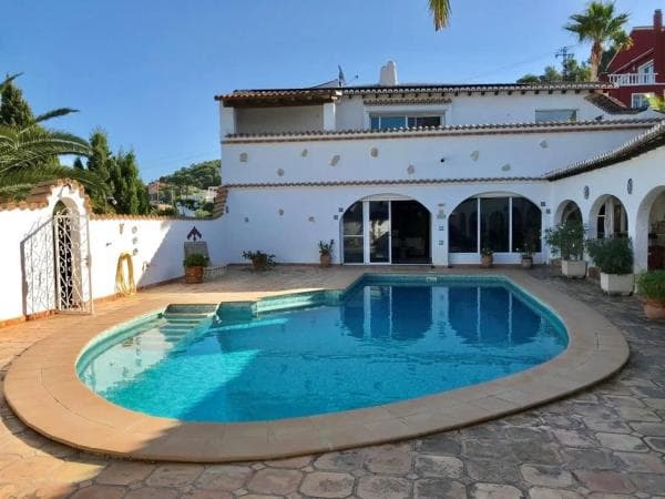 Chalet independiente en venta en COMETA III, Calpe photo 1