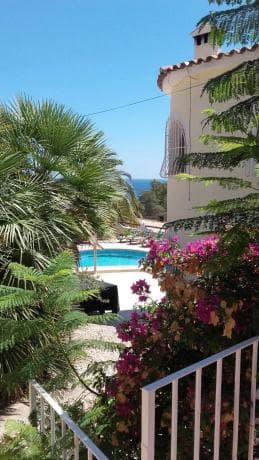 Chalet independiente en venta en Canuta, Calpe thumbnail 1
