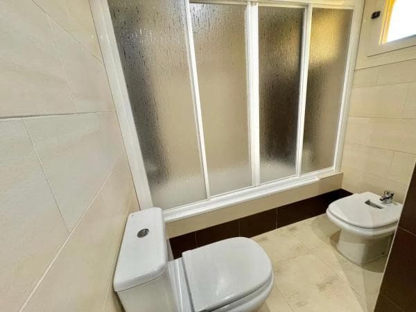 Chalet independiente en venta en Urbanizaciones, Guardamar del Segura thumbnail 2