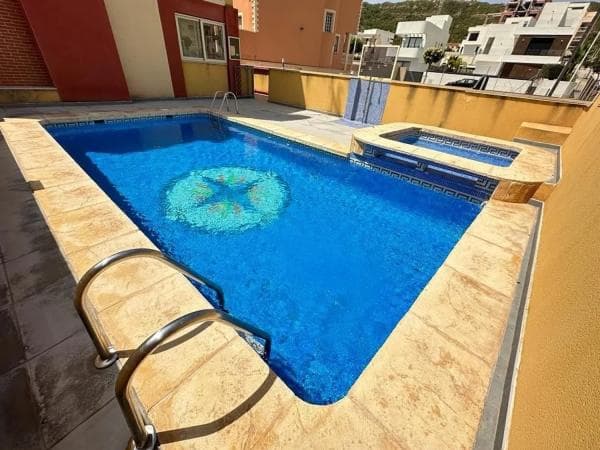 Chalet independiente en venta en Urbanizaciones, Guardamar del Segura thumbnail 1