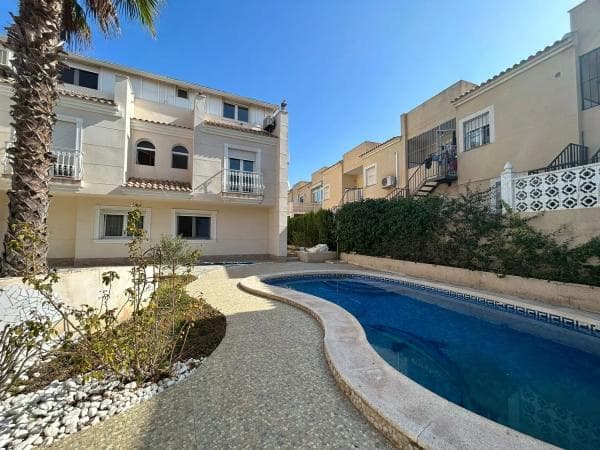 Chalet independiente en venta en Calle el Dèntol, 5, Guardamar del Segura thumbnail 1