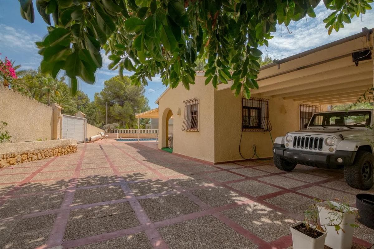Продажа отдельного шале в Calle el Llidoner, 19, Алтея photo 4