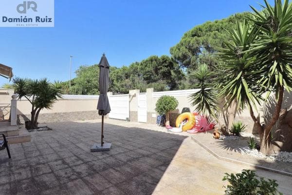 Chalet independiente en venta en Urbanizaciones, Guardamar del Segura photo 1
