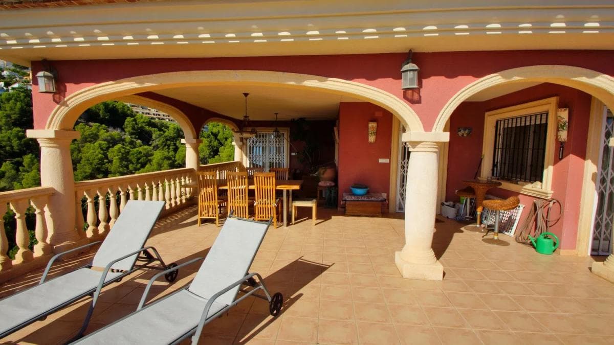 Sprzedaż niezależnego domku jednorodzinnego w Calle La Guatla, 13, Altea photo 4
