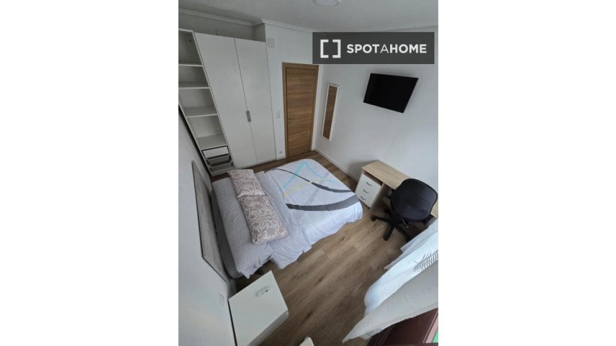 Недвижимость на продажу и в аренду в Испании photo 2