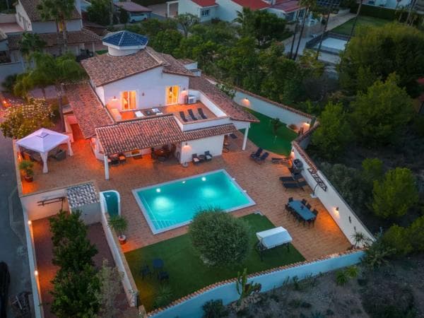 Chalet independiente en venta en Colonia Escandinavia-Cautivador, Alfaz del Pi photo 1