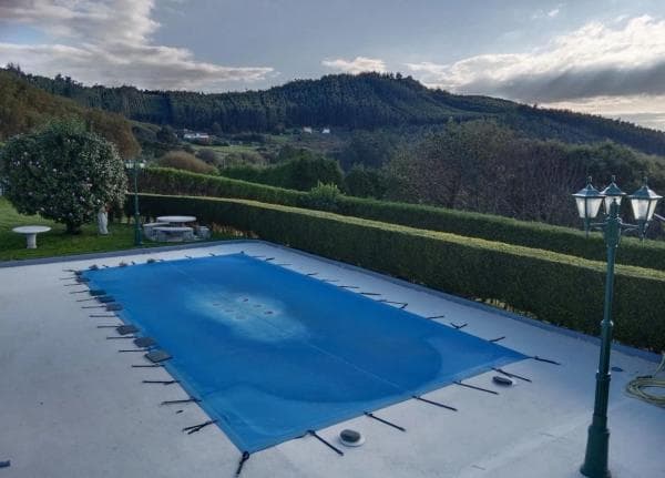Chalet independiente en venta en , Cedeira thumbnail 1