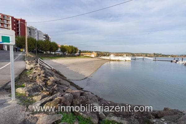 Chalet independiente en venta en , Boiro thumbnail 1