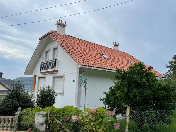 Chalet independiente en venta en , Cedeira thumbnail 1