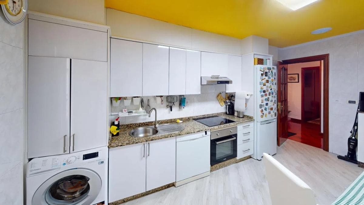 Sale of apartment in Calle Lázaro Cárdenas, 14, A Coruña
photo 3