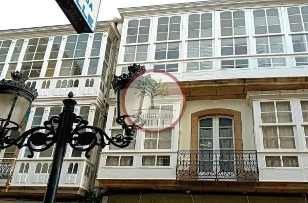 Chalet independiente en venta en Calle Galiano, Ferrol photo 1