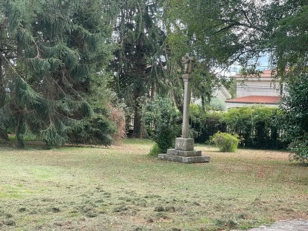 Chalet independiente en venta en , Teo thumbnail 1