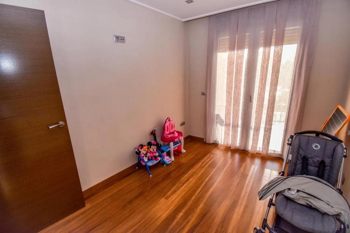 Venta de piso en Calle Dean Llopez, Santa Pola
photo 3