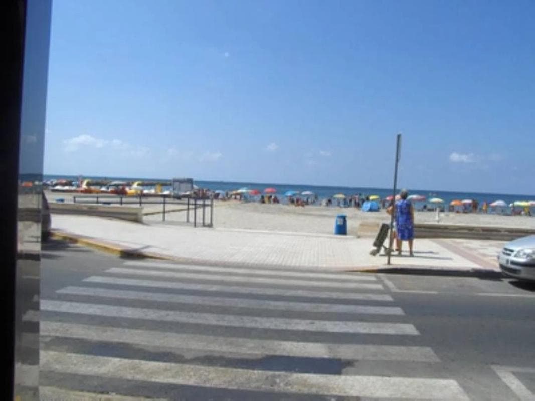 Venta de piso en Avenida Gonzalez Vicen, Santa Pola
photo 3