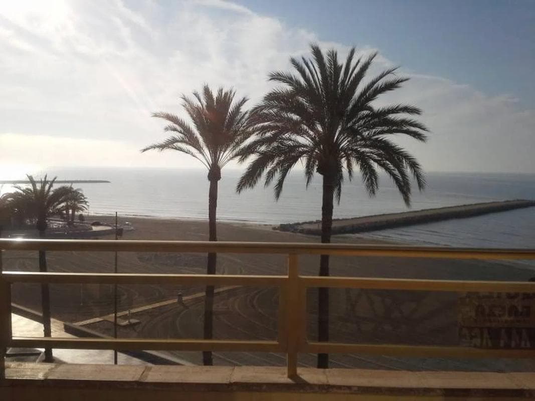 Venta de piso en Avenida Gonzalez Vicen, Santa Pola
photo 4