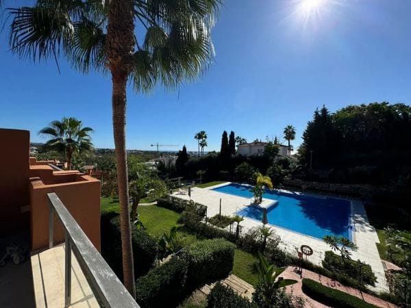 Apartment for sale in Barrio Los Naranjos, Marbella photo 1