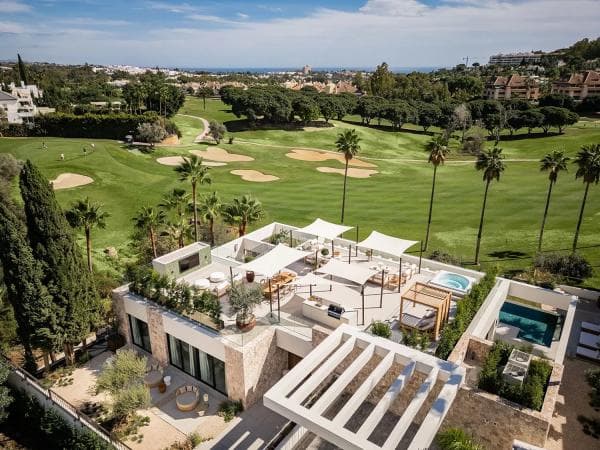 Chalet independiente en venta en Calle Sirio, 323, Marbella photo 1