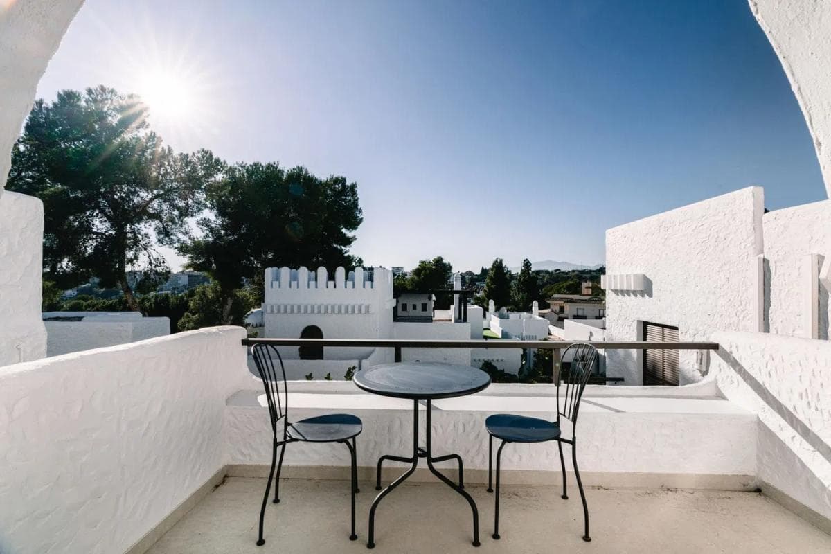 Venta de duplex en Barrio La Dama de Noche-La Alzambra, Marbella photo 5