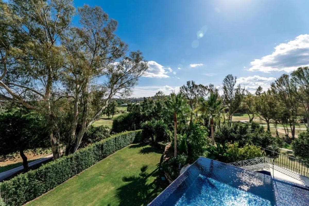Venta de chalet independiente en Barrio Los Naranjos, Marbella
photo 3