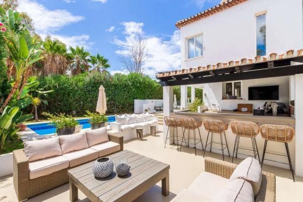 Chalet independiente en venta en Urbanizacion N Andalucia 8H, 25, Marbella photo 1