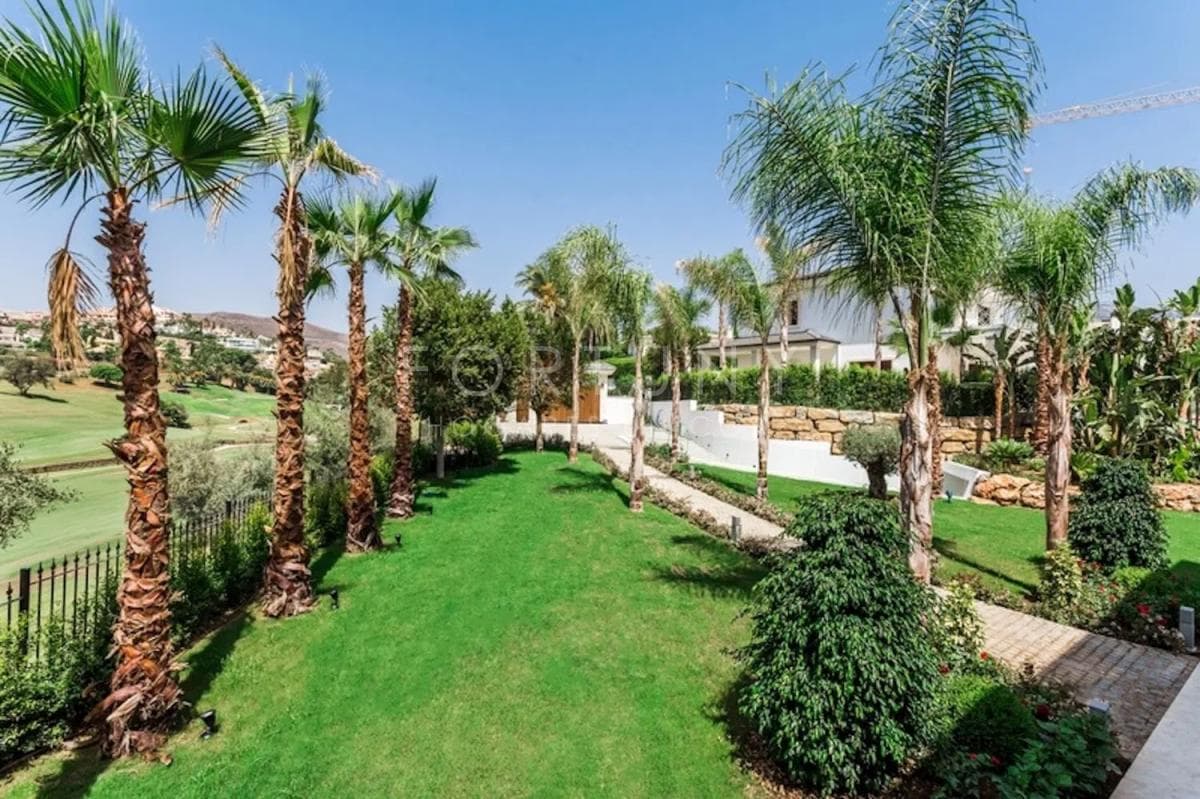 Venta de chalet independiente en Calle Ganimedes s/n, Marbella
photo 2