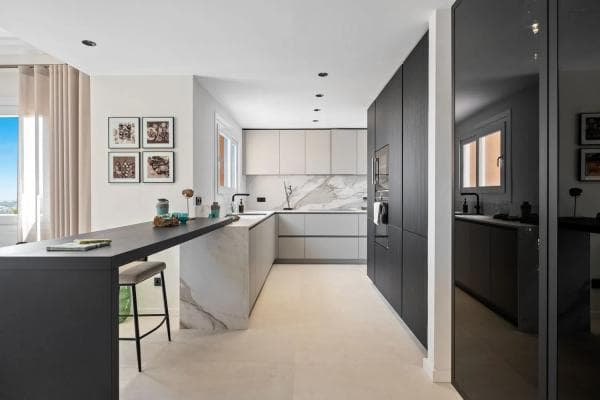 Duplex en venta en Urbanizacion N Andalucia J, 7 D, Marbella thumbnail 1